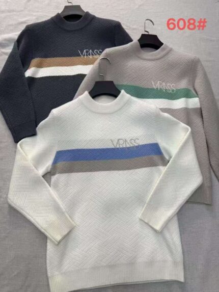 sweatershirt
